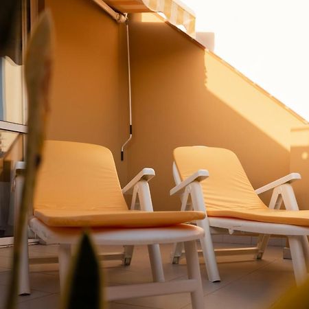 Homeforguest Atico Martina Con Terraza En Los Cristianos Лос Кристианос Екстериор снимка